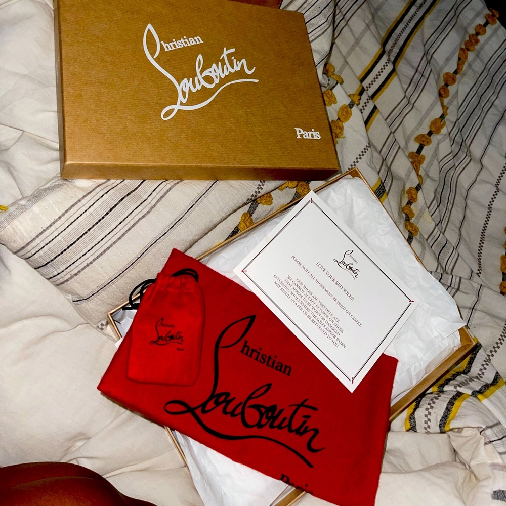 CHRISTIAN LOUBOUTIN SO KATE
